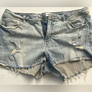 Studio Blue shorts light wash